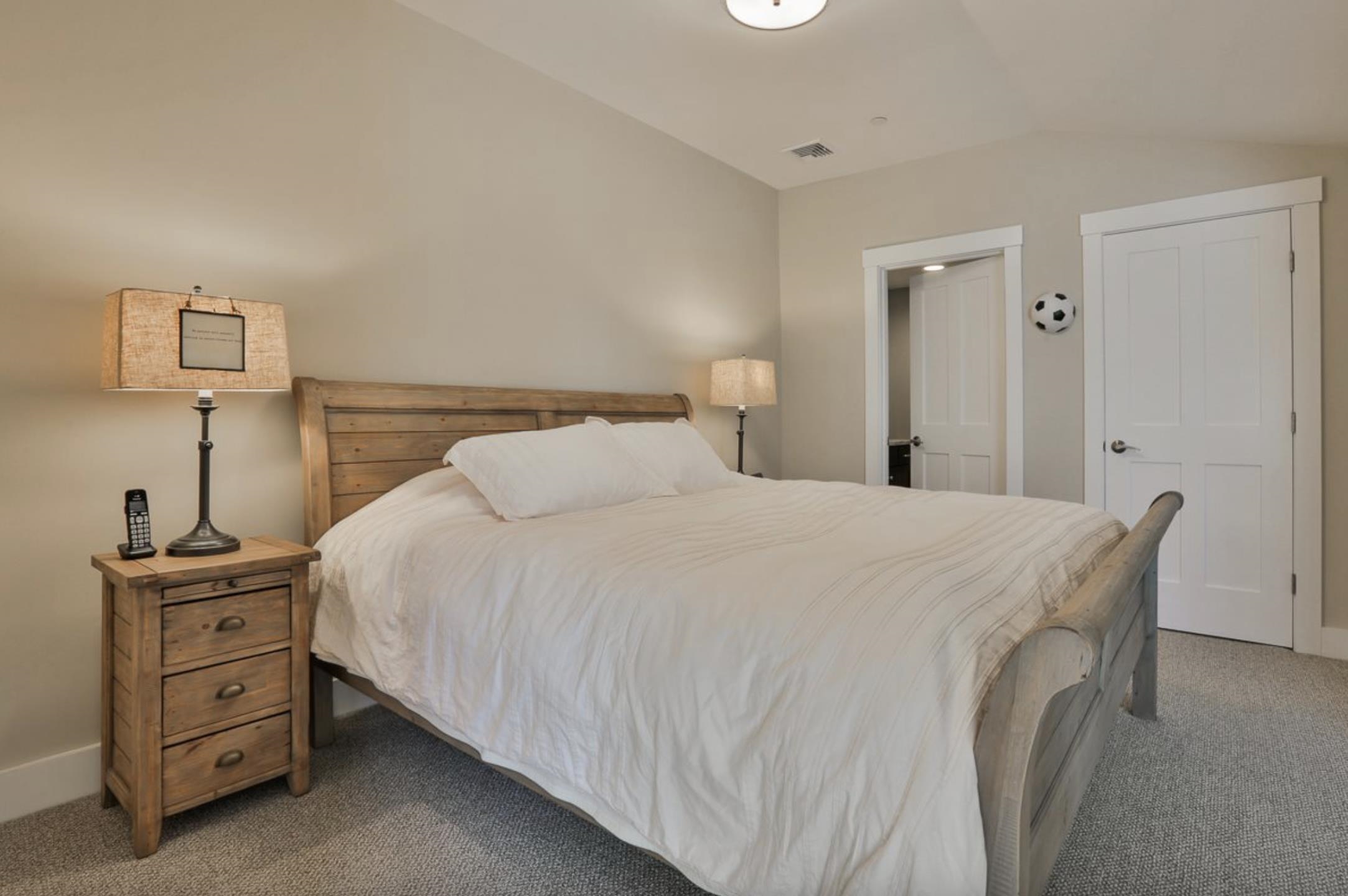 26 North Main Street, Unit 5 Mont Vernon, NH 03057 - Photo 16 of 45