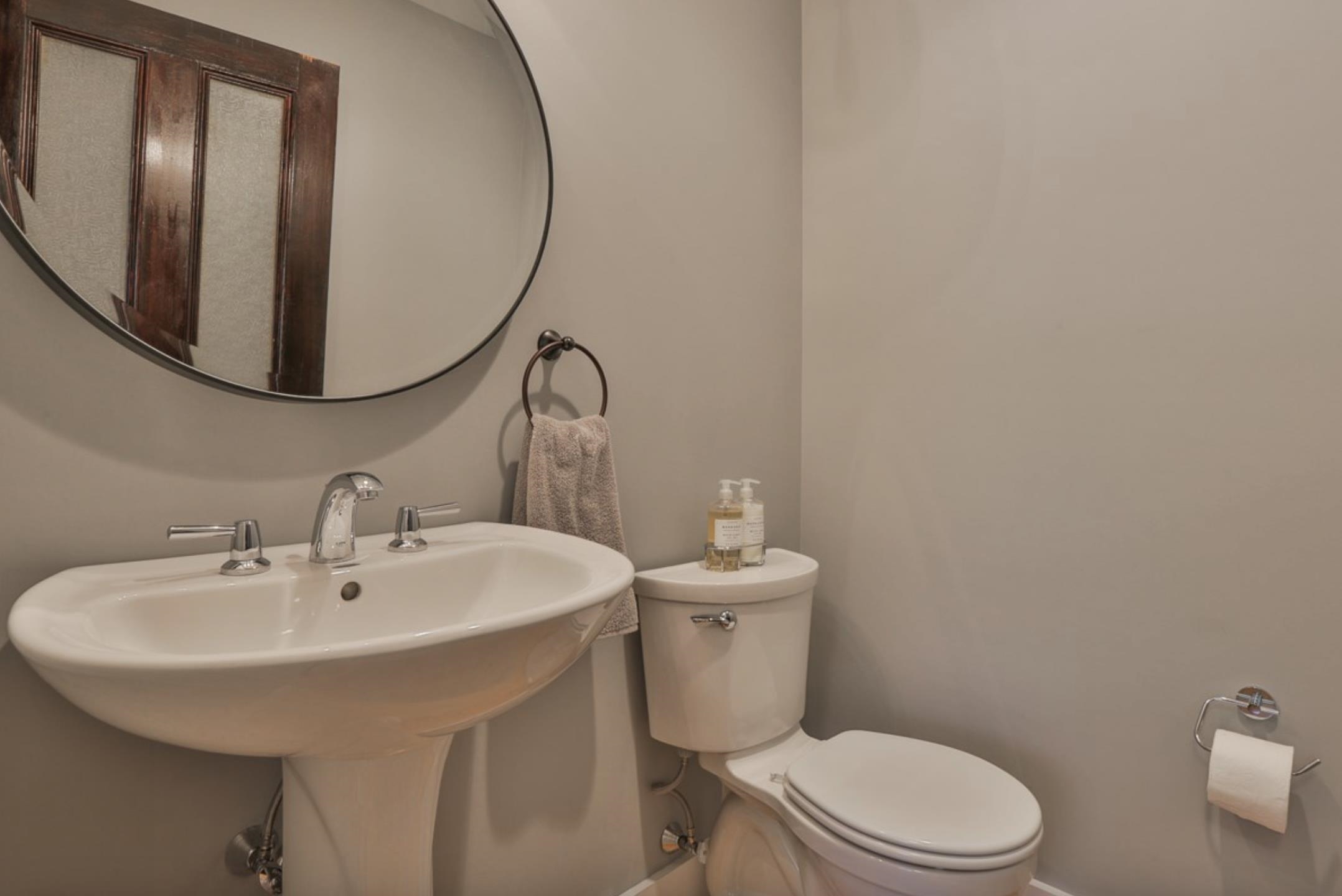 26 North Main Street, Unit 5 Mont Vernon, NH 03057 - Photo 28 of 45