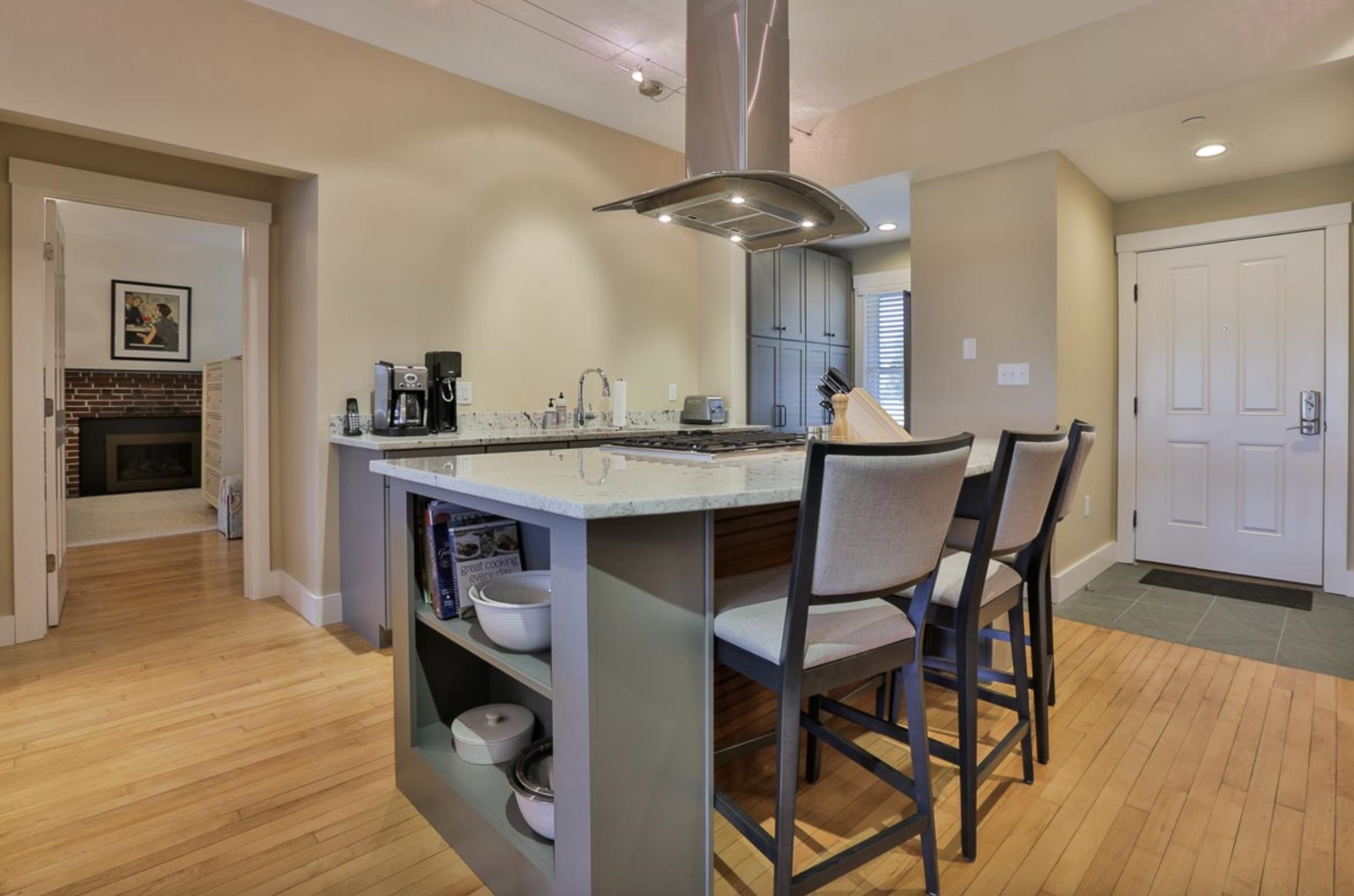 26 North Main Street, Unit 5 Mont Vernon, NH 03057 - Photo 7 of 45