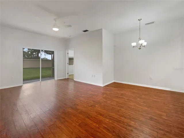 $240,000 | 3473 Parkridge Circle, Unit 17101, Sarasota, FL 34243