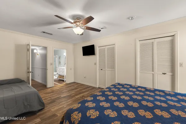 $985,000 | 269 West Lake Road, Hattiesburg, MS 39402