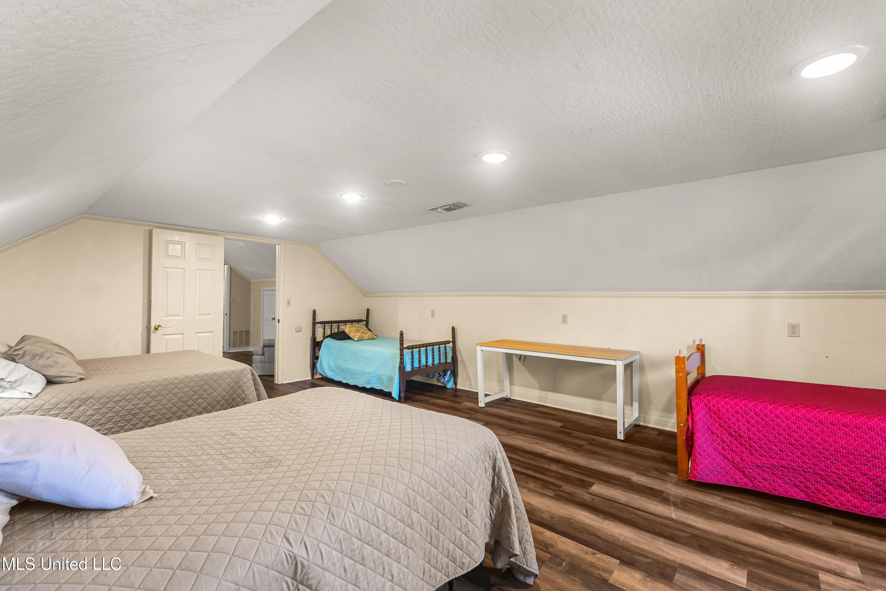 269 West Lake Road Hattiesburg, MS 39402 - Photo 52 of 111 269_W_Lake_Rd-51