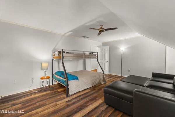 $985,000 | 269 West Lake Road, Hattiesburg, MS 39402