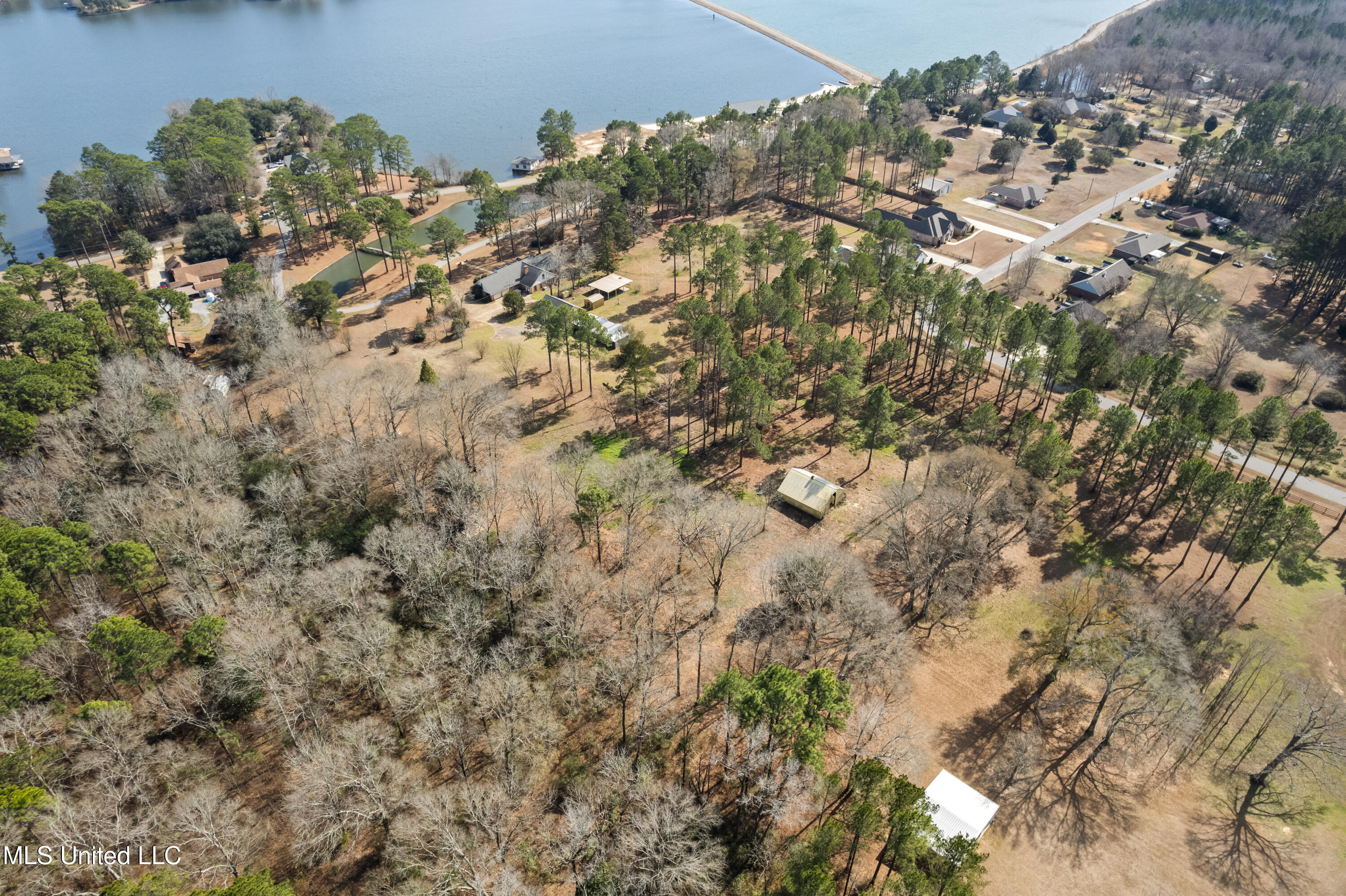 269 West Lake Road Hattiesburg, MS 39402 - Photo 98 of 111 269_W_Lake_Rd-107