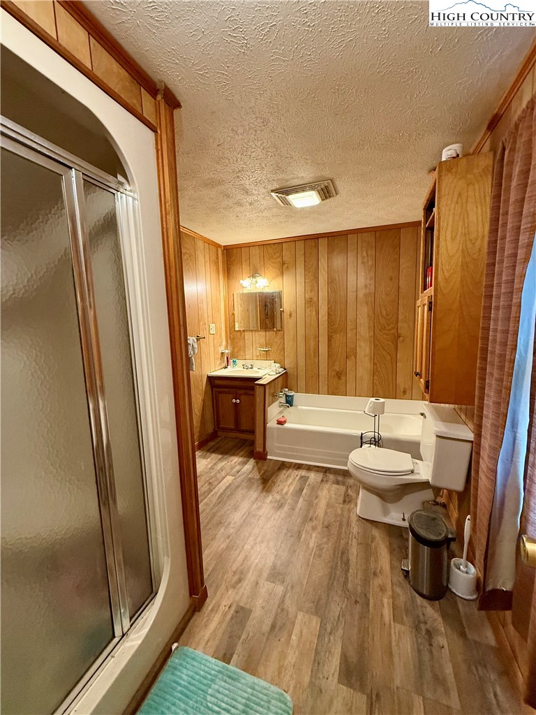 1068 Laurel Branch Road Vilas, NC 28692 - Photo 14 of 33