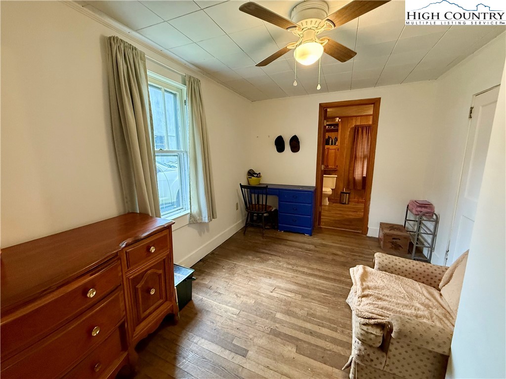 1068 Laurel Branch Road Vilas, NC 28692 - Photo 15 of 33 a living room with furniture and a window