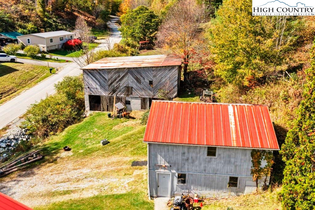 1068 Laurel Branch Road Vilas, NC 28692 - Photo 25 of 33