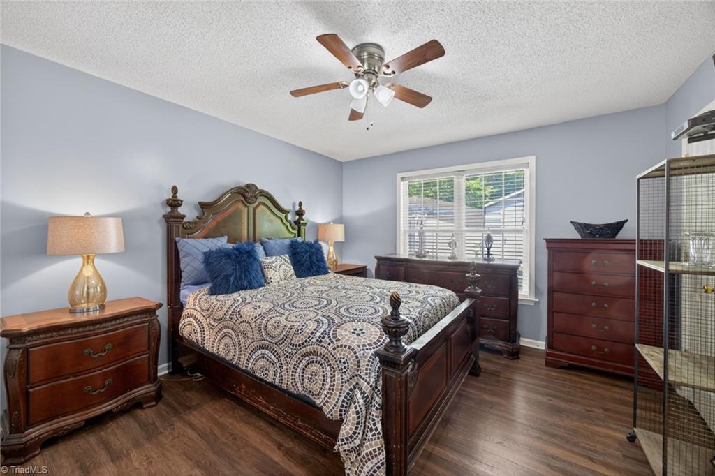 121 Manor Drive High Point, NC 27260 - Photo 10 of 23