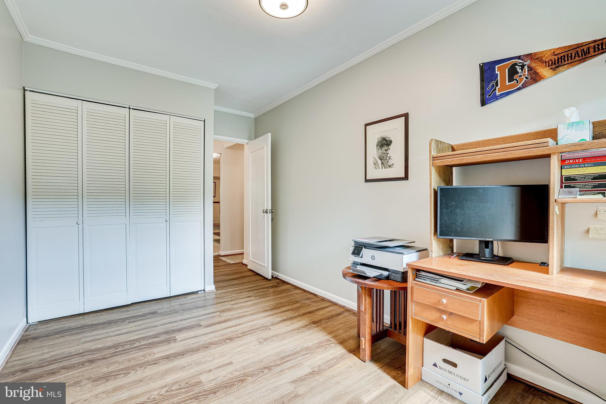 11621 Stoneview Square, Unit 22C Reston, VA 20191 - Photo 30 of 37 Bedroom #3