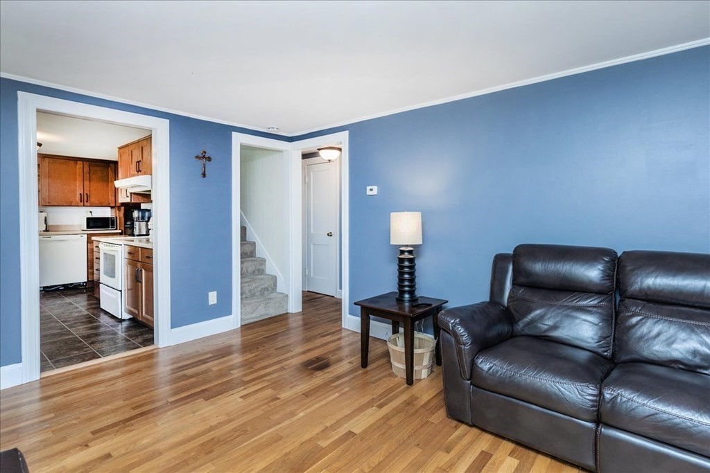 73 Harvard Road Littleton, MA 01460 - Photo 7 of 41