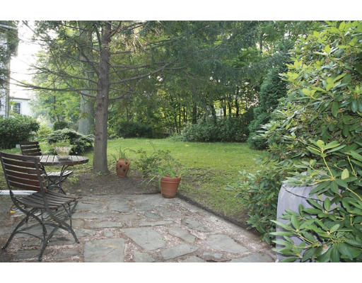 184 Allerton Road, Unit 184 Newton, MA 02461 - Photo 8 of 10