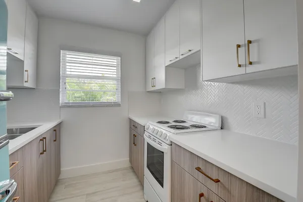 $1,700 | 502 North H Street, Unit 4, Lake Worth Beach, FL 33460