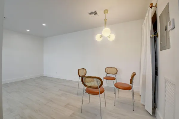 $1,700 | 502 North H Street, Unit 4, Lake Worth Beach, FL 33460