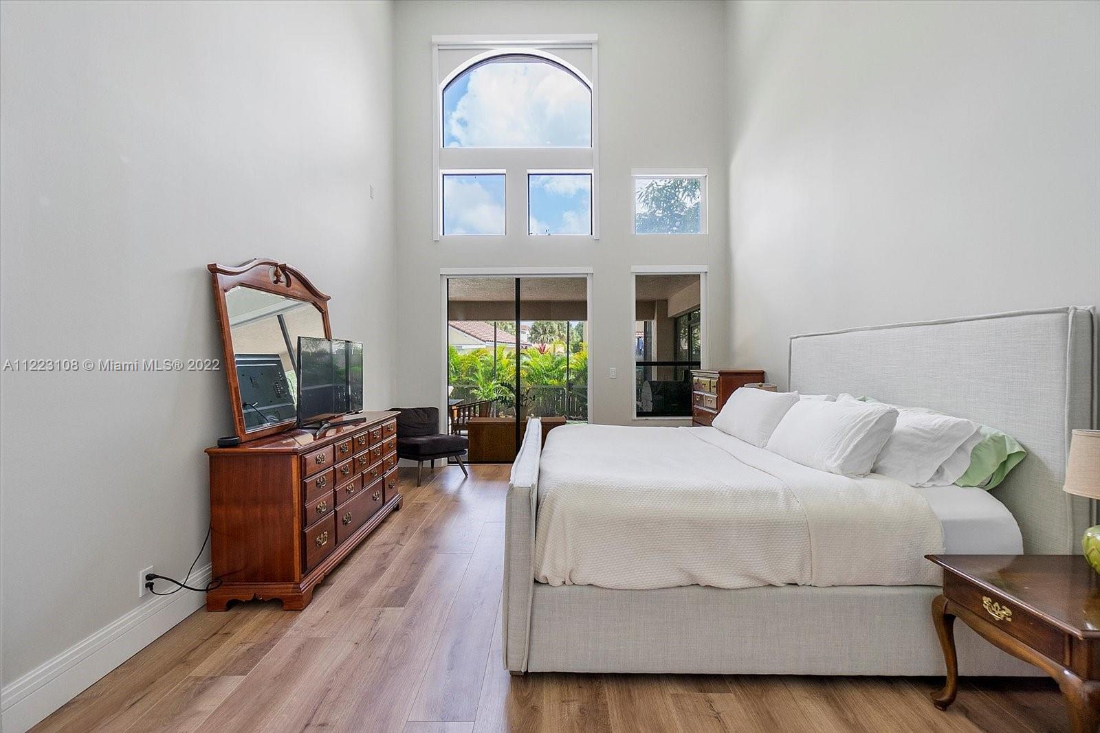 10022 Venezia Place Boca Raton, FL 33428 - Photo 13 of 63 Gallery Image 13