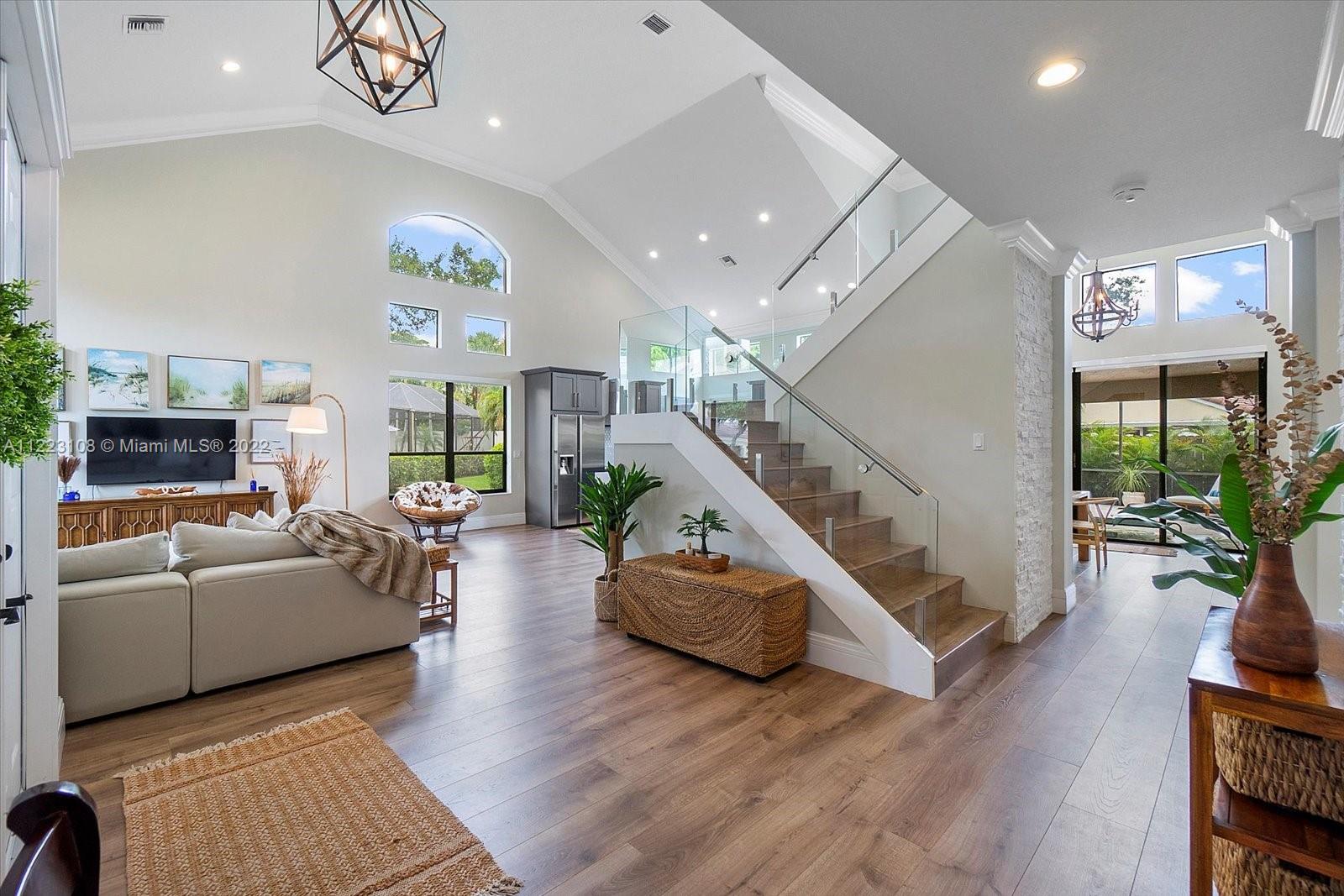 10022 Venezia Place Boca Raton, FL 33428 - Photo 4 of 63 Gallery Image 4