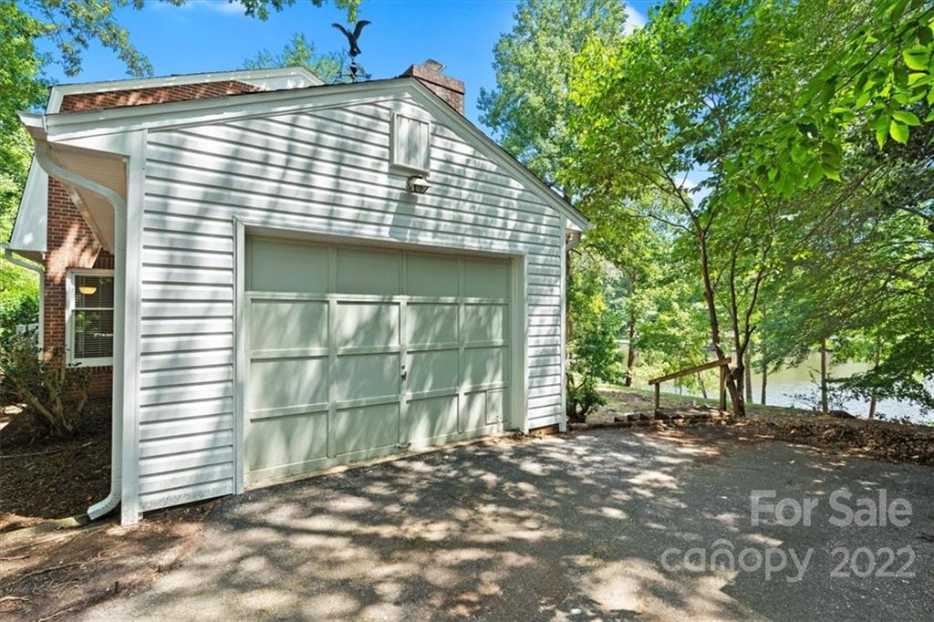 6034 Powder Point Drive Hickory, NC 28601 - Photo 42 of 47 Gallery Image 42