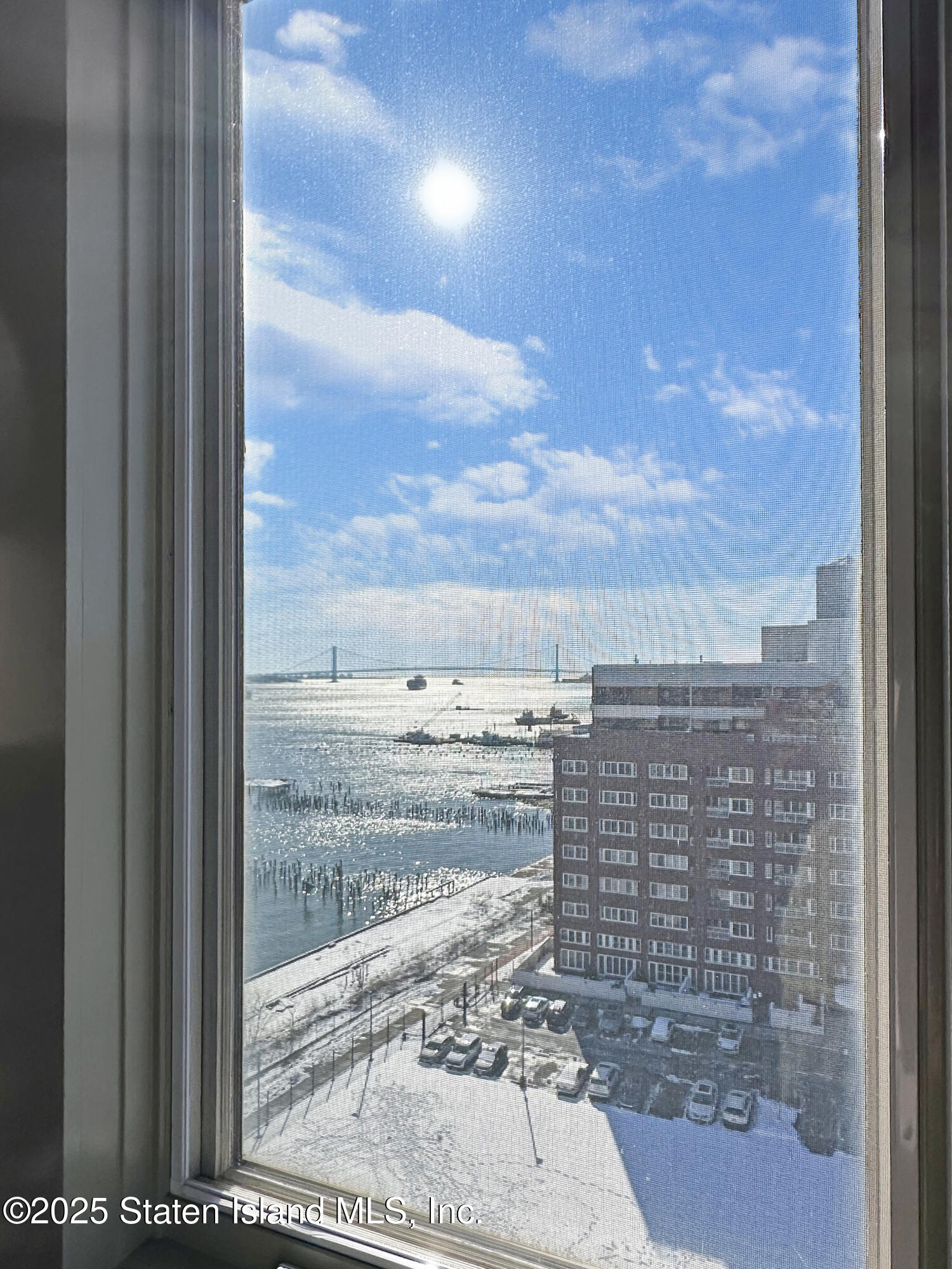 90 Bay Street Landing, Unit 9C Staten Island, NY 10301 - Photo 16 of 38 a view of a terrace