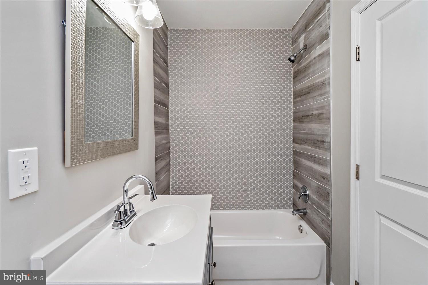 3400 Alto Road Baltimore, MD 21216 - Photo 19 of 53