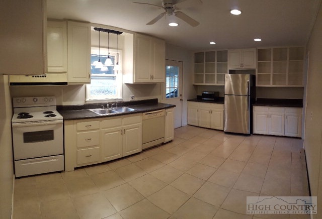 257 Ragan Road Todd, NC 28684 - Photo 2 of 26 Gallery Image 2