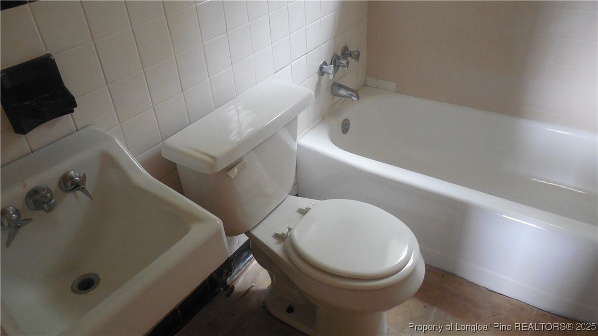 826 Ridge Road, Unit 10 Fayetteville, NC 28311 - Photo 6 of 10