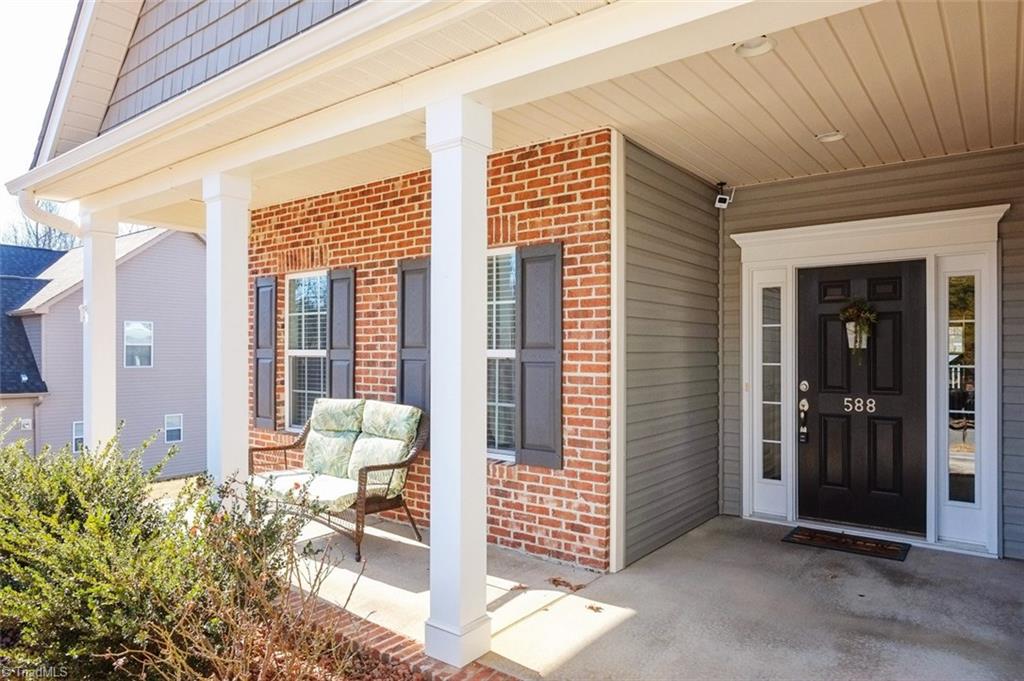 588 Barnsdale Ridge Road Kernersville, NC 27284 - Photo 2 of 24 Gallery Image 2