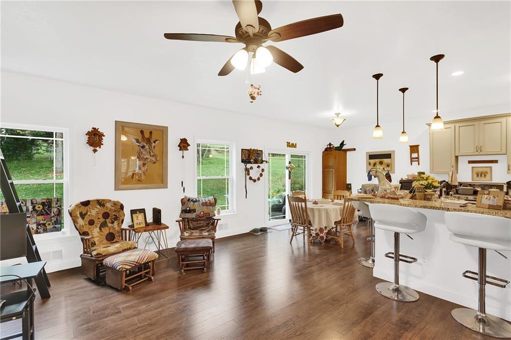 186 Murray Hill Road Tarentum, PA 15084 - Photo 10 of 20 Gallery Image 10