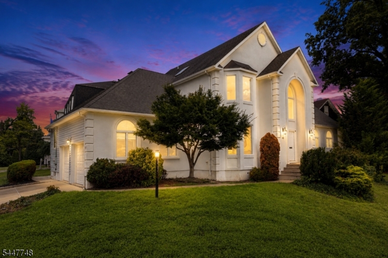907 Colonia Road Elizabeth, NJ 07208 - Photo 1 of 44 Gallery Image 1