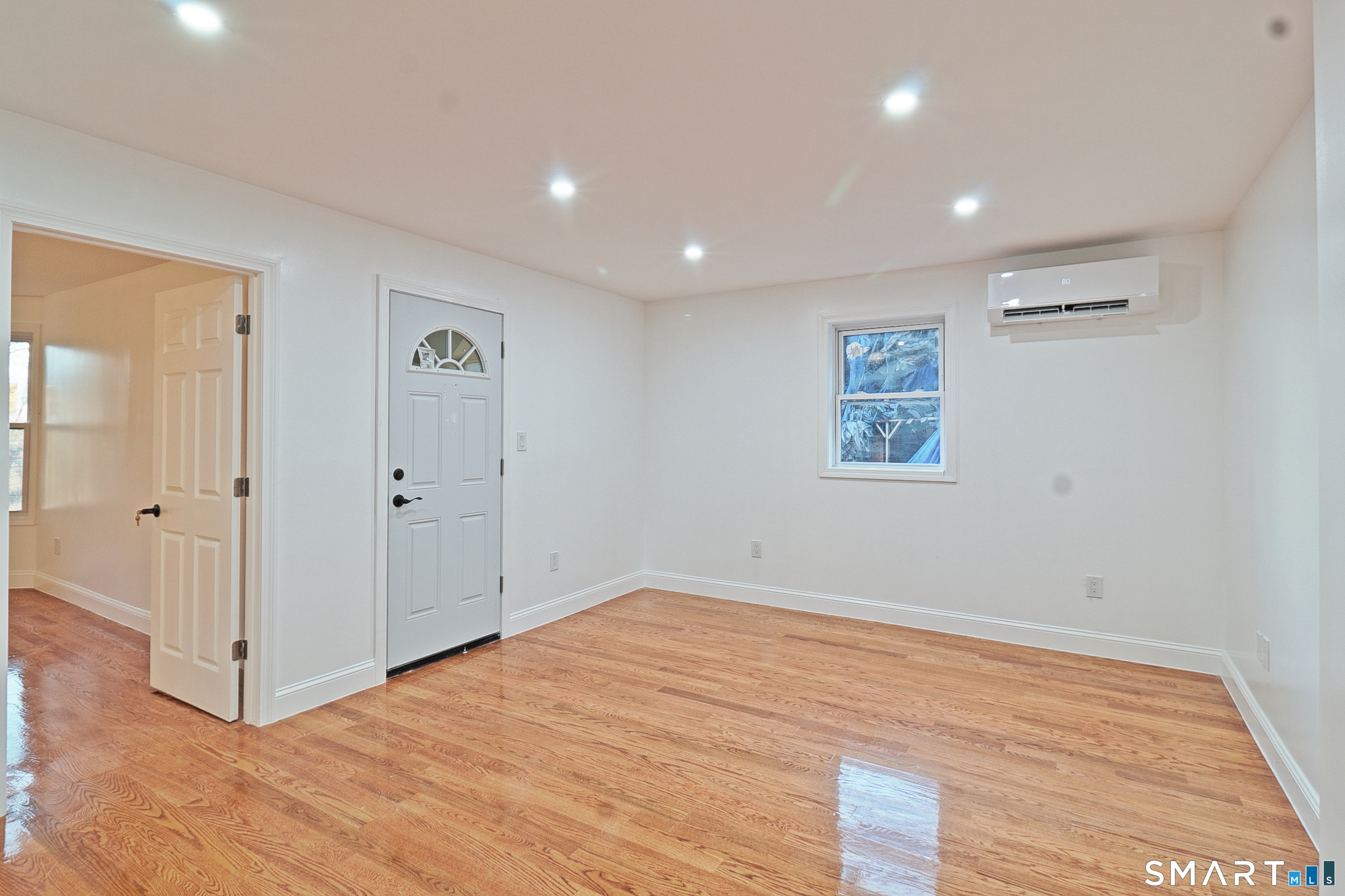 40 Elizabeth Street, Unit 2 Waterbury, CT 06704 - Photo 5 of 11 a view of empty room