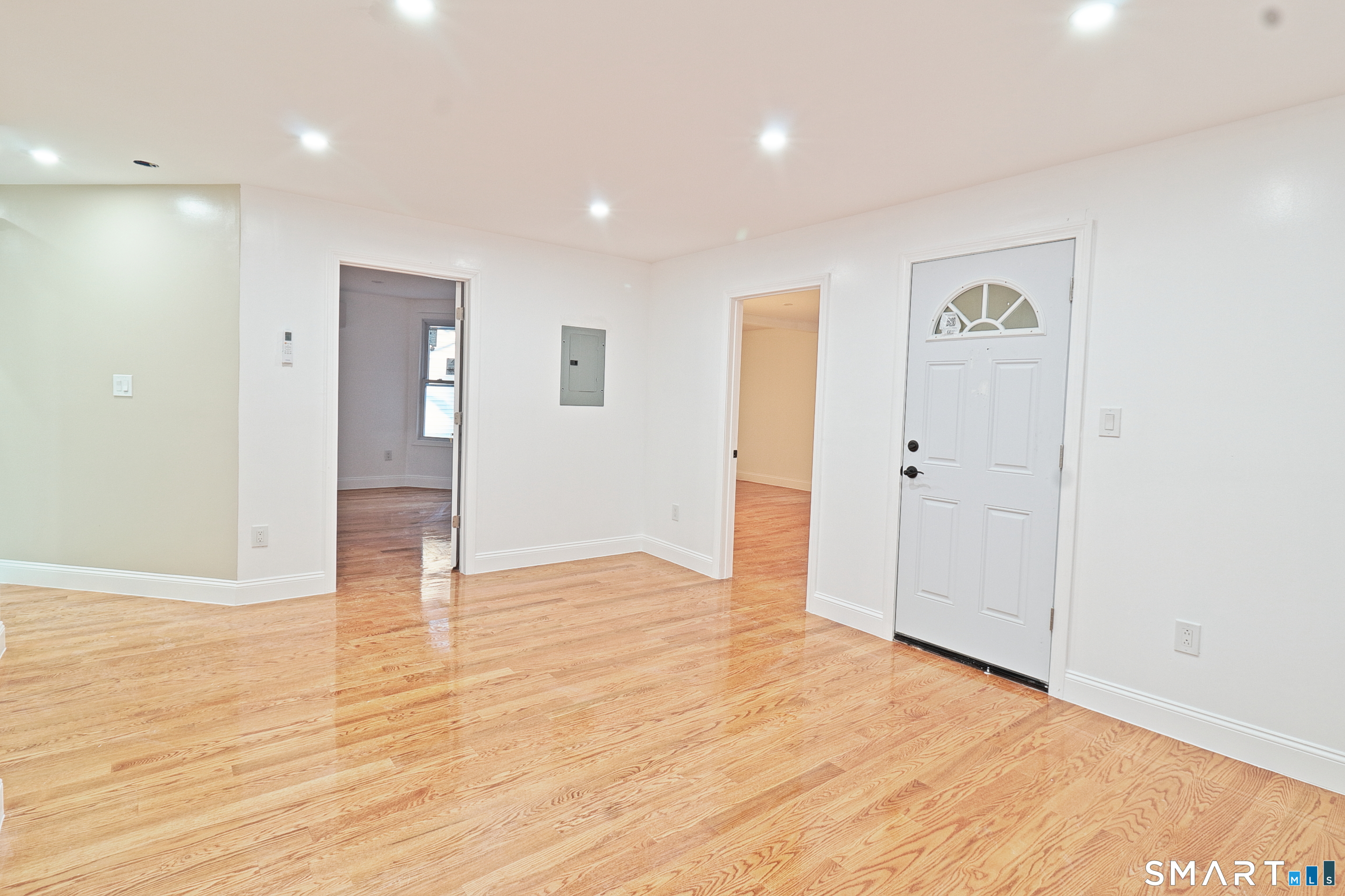 40 Elizabeth Street, Unit 2 Waterbury, CT 06704 - Photo 6 of 11 a view of an empty room