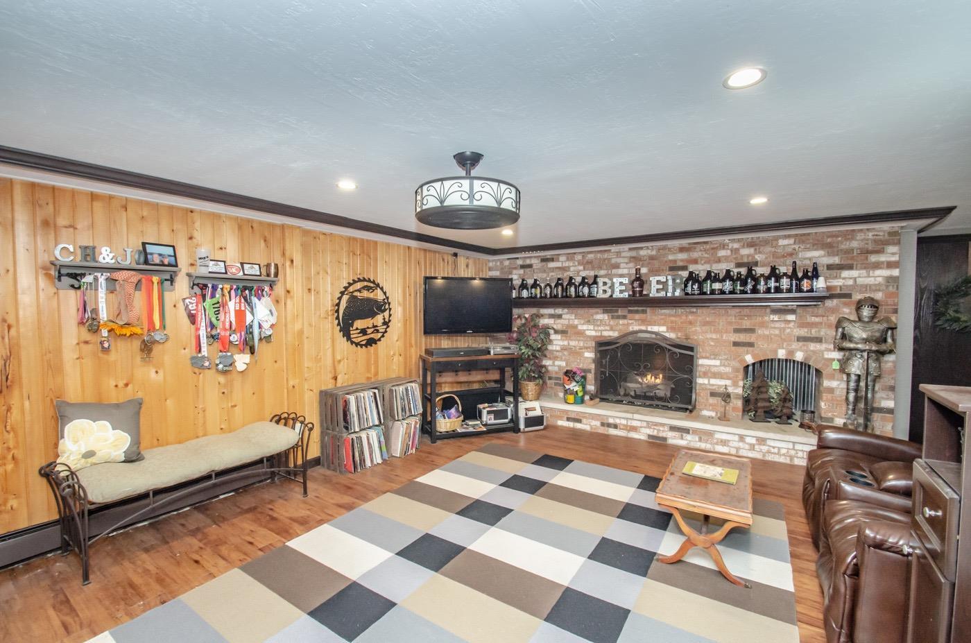 8980 Hendrickson Road West Manchester, OH 45382 - Photo 23 of 49 Gallery Image 23