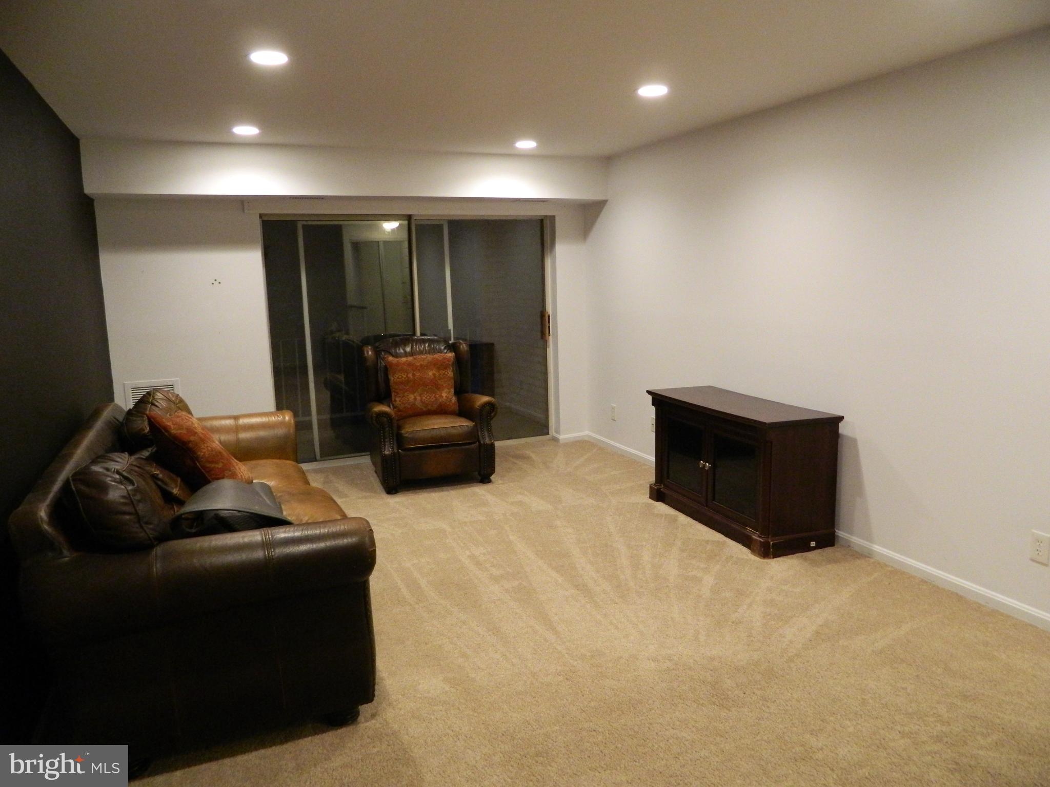 5936 Cove Landing Road, Unit 202B Burke, VA 22015 - Photo 2 of 21 Living Room