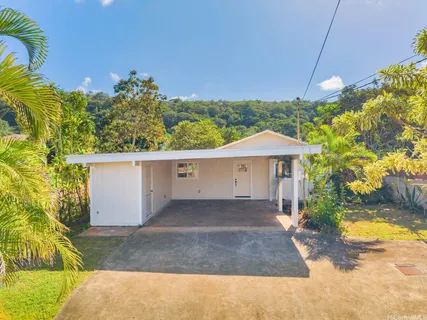$1,599,000 | 61-286 Kamehameha Highway, Haleiwa, HI 96712