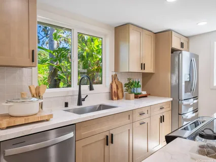 $1,599,000 | 61-286 Kamehameha Highway, Haleiwa, HI 96712