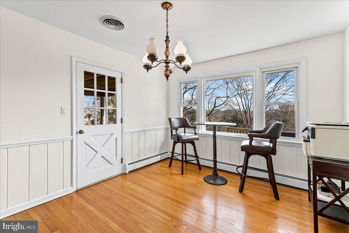 205 Northbank Road Landenberg, PA 19350 - Photo 11 of 45 DIning Room