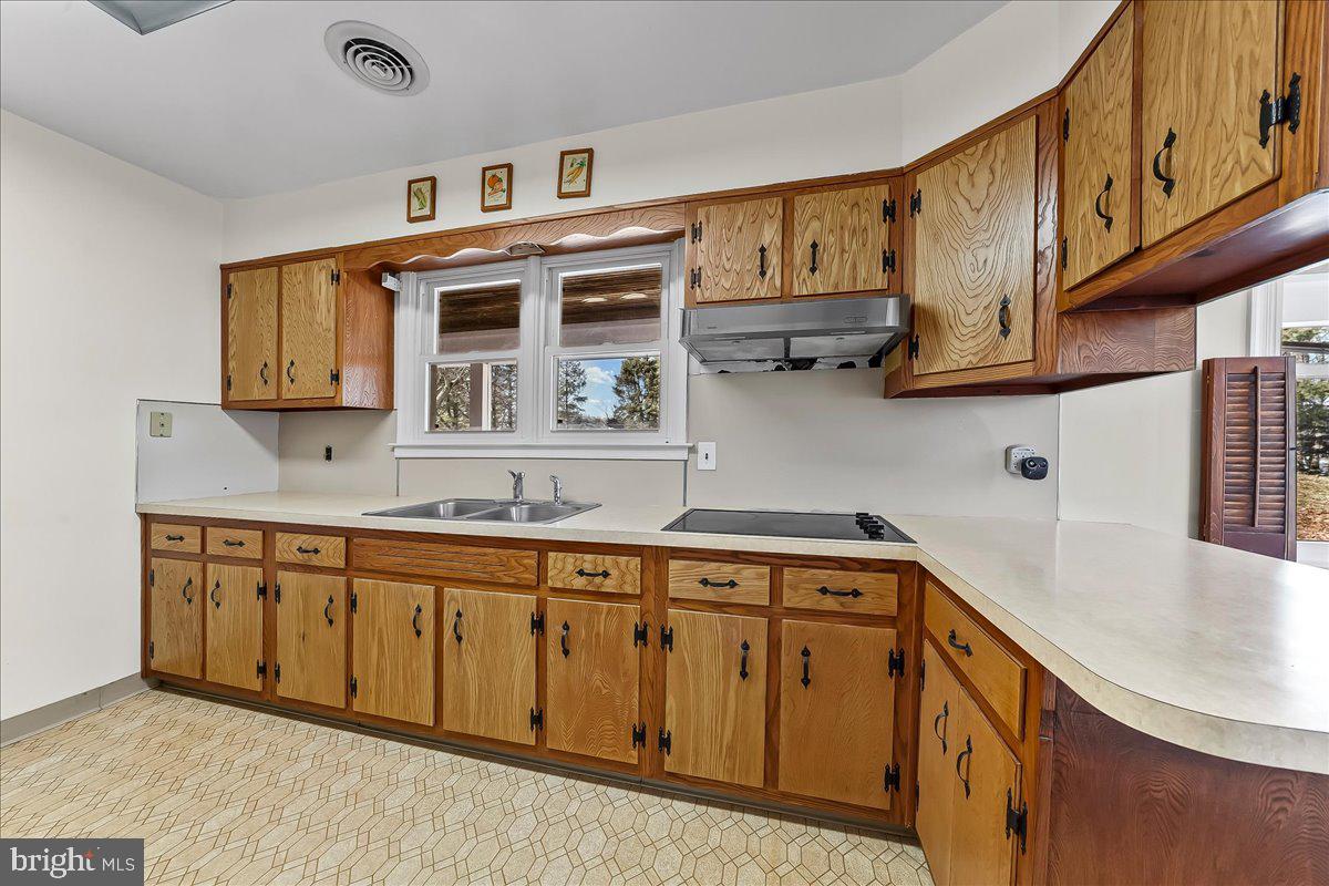 205 Northbank Road Landenberg, PA 19350 - Photo 15 of 45 Kitchen