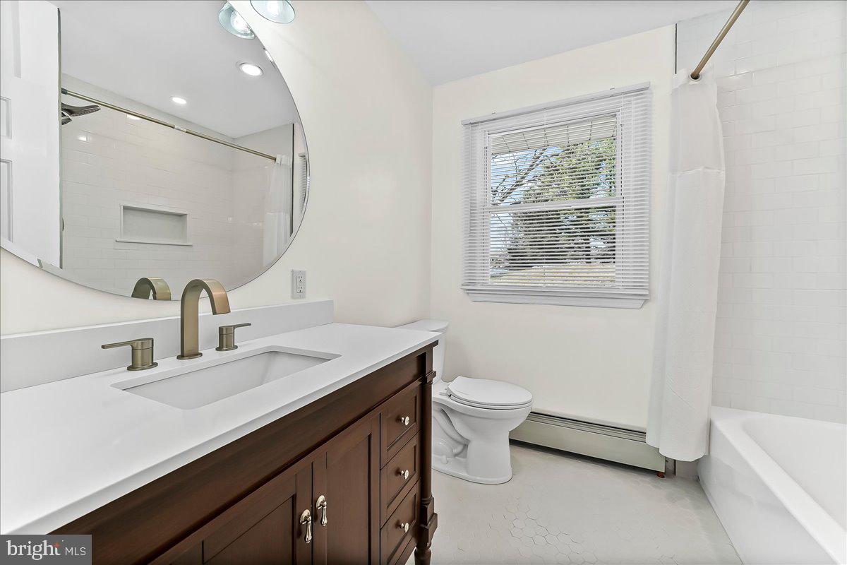 205 Northbank Road Landenberg, PA 19350 - Photo 19 of 45 Hall Bath