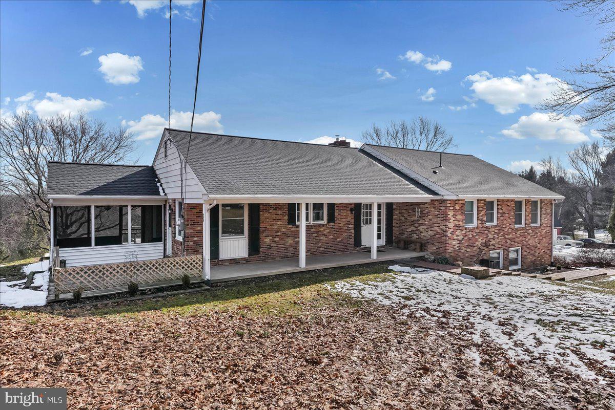 205 Northbank Road Landenberg, PA 19350 - Photo 37 of 45 Front/Side View