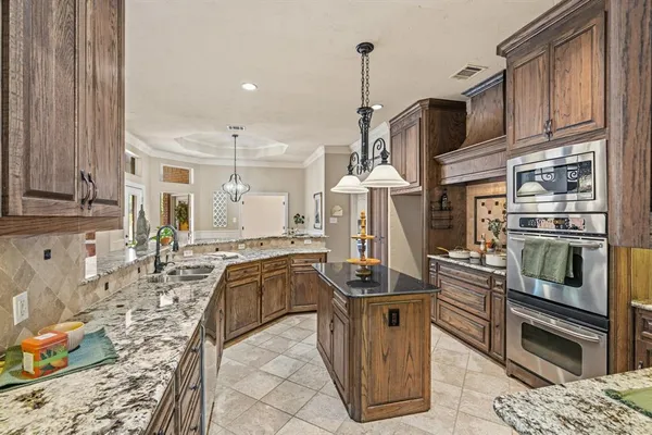 $999,000 | 1110 McCampbell Road, Mansfield, TX 76063