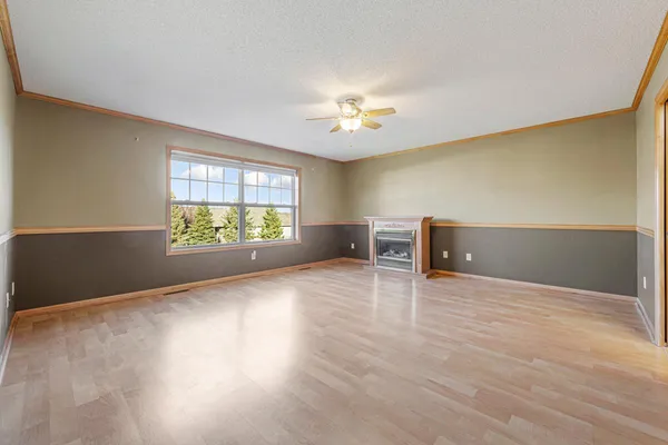 $279,900 | 1574 Independence Drive, Unit 701, Northfield, MN 55057