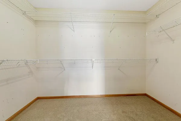 $279,900 | 1574 Independence Drive, Unit 701, Northfield, MN 55057