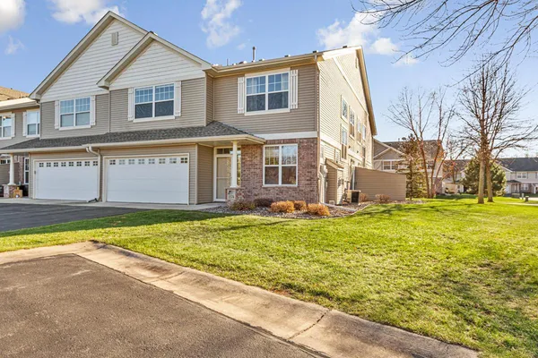 $279,900 | 1574 Independence Drive, Unit 701, Northfield, MN 55057