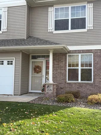$279,900 | 1574 Independence Drive, Unit 701, Northfield, MN 55057