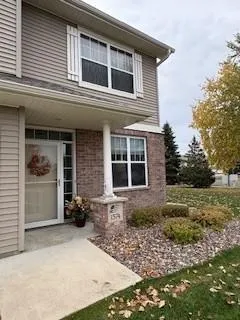 $279,900 | 1574 Independence Drive, Unit 701, Northfield, MN 55057