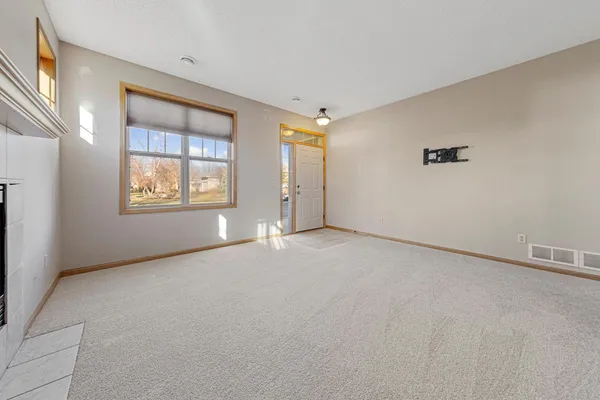 $279,900 | 1574 Independence Drive, Unit 701, Northfield, MN 55057
