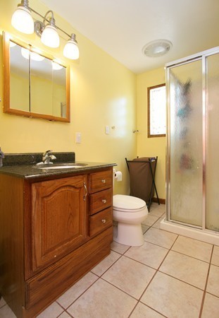 9 Laurine Road Peabody, MA 01960 - Photo 13 of 25 Gallery Image 13