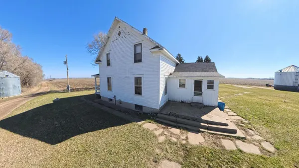 $155,000 | 11146 230th Street, Milroy, MN 56263