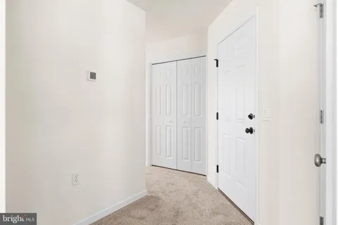 a view of room garage