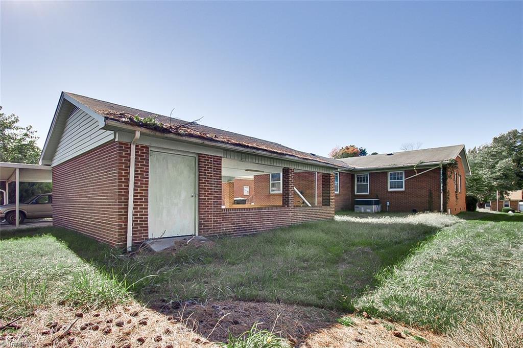 1315 Rotherwood Road Greensboro, NC 27406 - Photo 38 of 42 Gallery Image 38