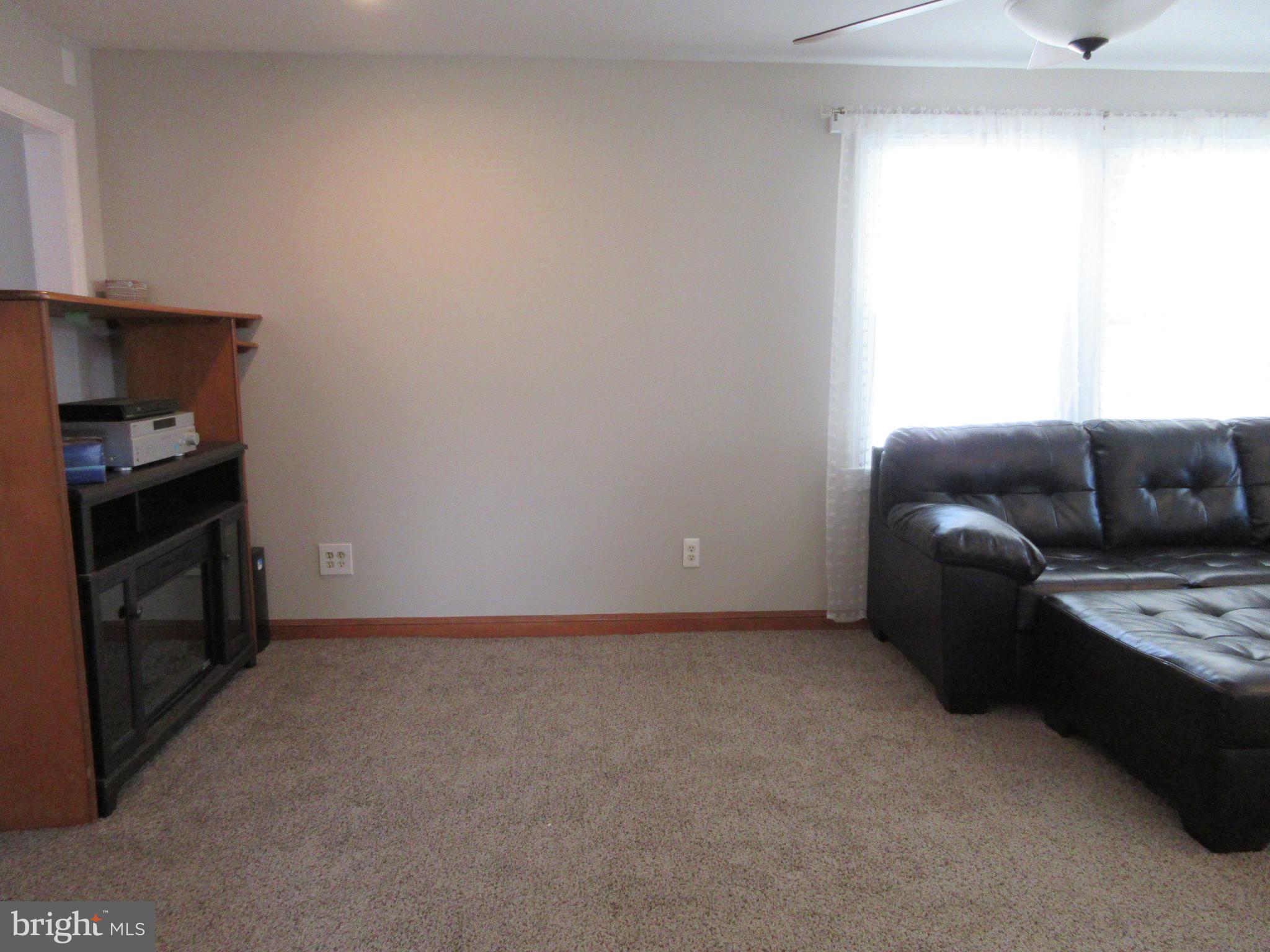 3602 Florida Road Windsor Mill, MD 21244 - Photo 13 of 49 Living-room