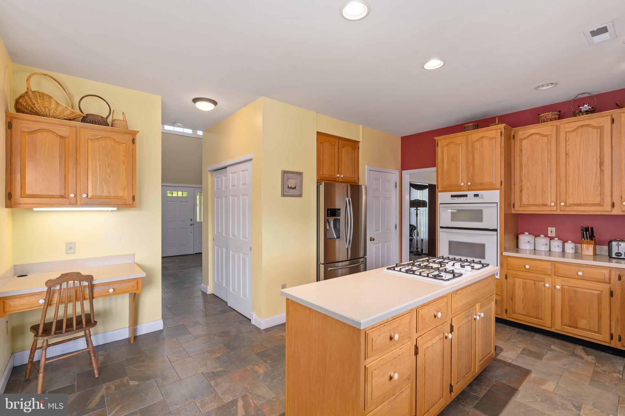 2187 Esten Road Quakertown, PA 18951 - Photo 16 of 72 Gas Cooking